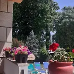 Garden & Pool - Alojamentos Casa de Férias *