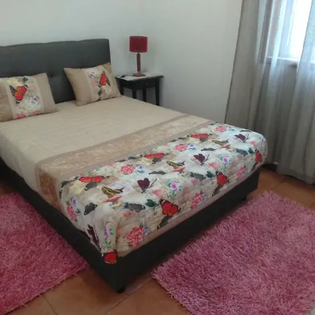 Garden & Pool - Alojamentos