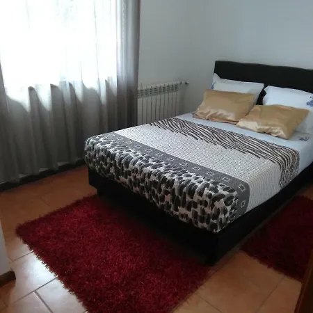 Garden & Pool - Alojamentos